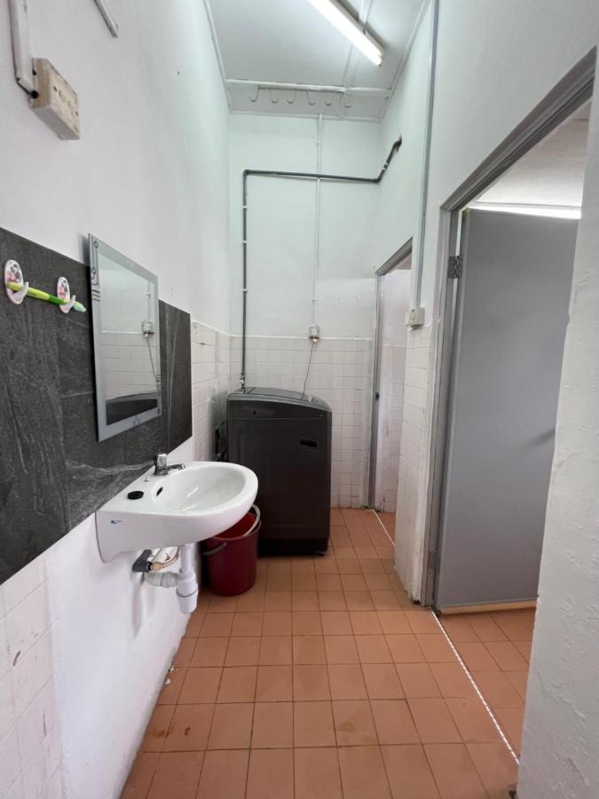 Jiaxin Dormitory - Puteri Wangsa 家馨旅舍 أولو تيرام المظهر الخارجي الصورة